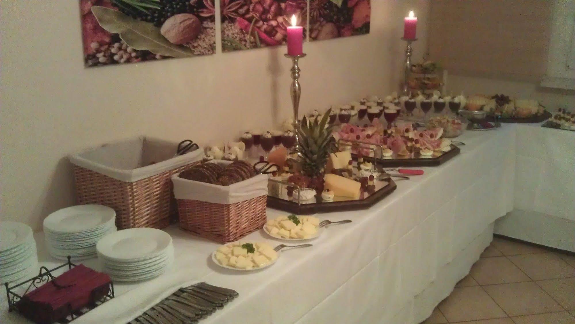 Hostel & Bistro Haus Der Horizonte 바트 도베란 외부 사진